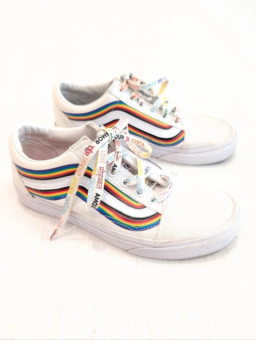 VANS Pride Rainbow Low Top White Sneakers Size 7